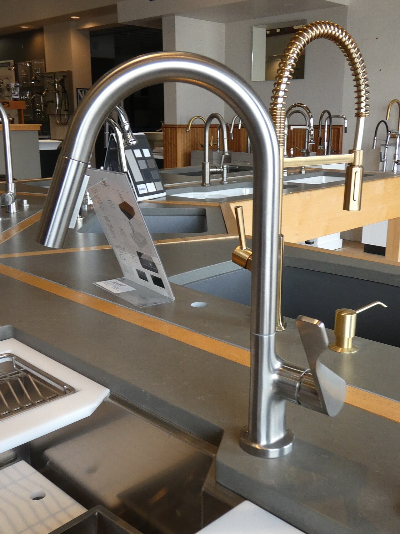 Kitchen faucet and sink basin